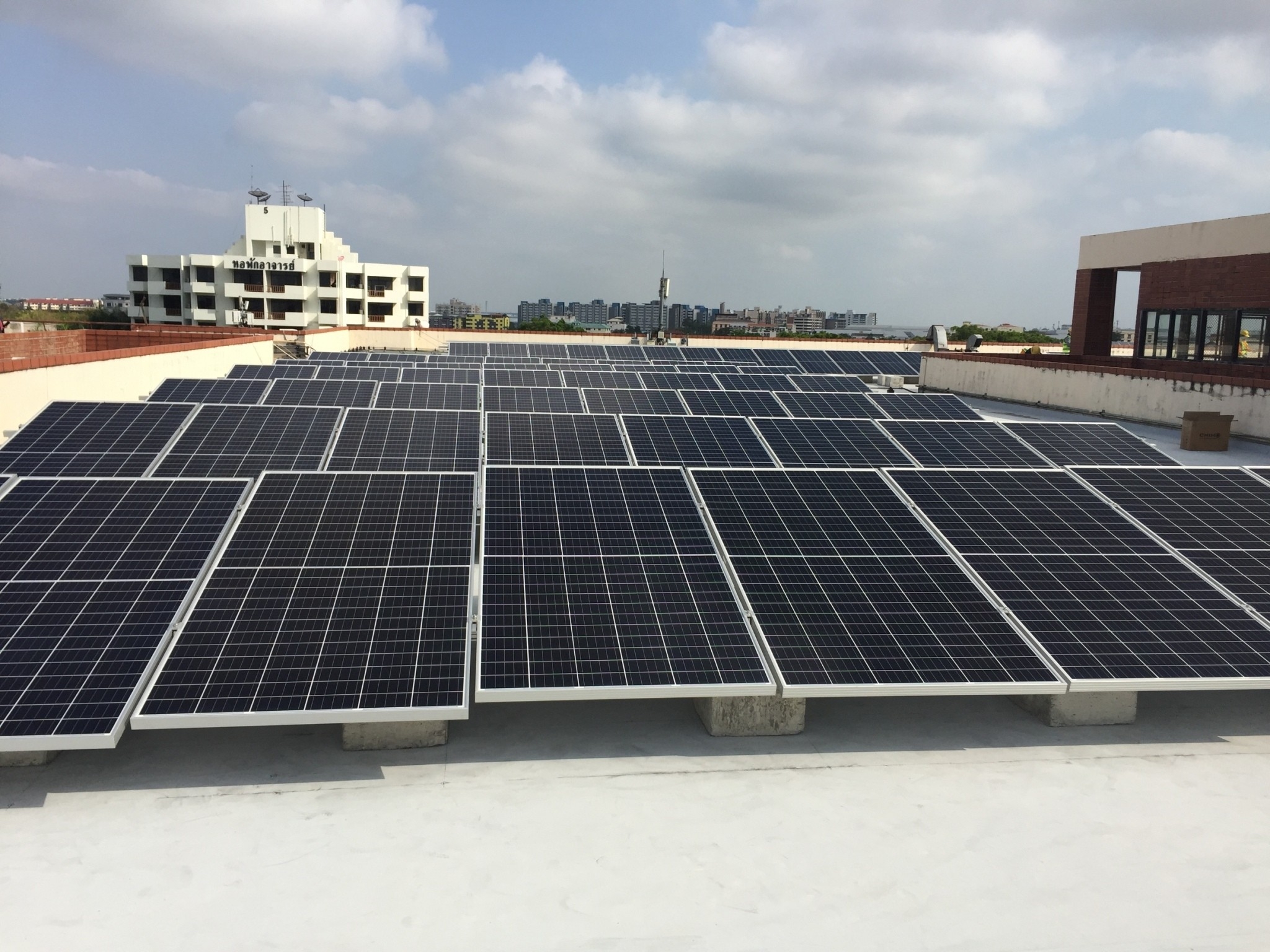 LINE_ALBUM_HCU Solar Rooftop_๒๑๐๙๒๐_3